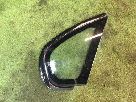 Right quarter window glass 65222AE000NB SUBARU LEGACY B4
