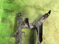 คานรองเครื่อง задняя SUBARU LEGACY OEM 20152AE000 BH5 2000 EJ206