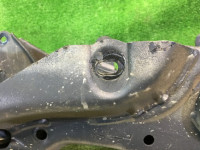 คานรองเครื่อง задняя SUBARU LEGACY OEM 20152AE000 BH5 2000 EJ206