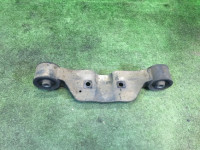 Apoio do diferencial SUBARU LEGACY OEM 41310AE002 BH5 2000 EJ206