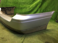 Parachoques trasero SUBARU LEGACY OEM 57711AE040 57703AE070SJ BH5 2000 arctic silver M 792