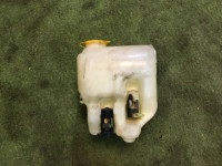 Depósito do lava-vidros SUBARU LEGACY OEM 86610AE010 BH5 2000 EJ206