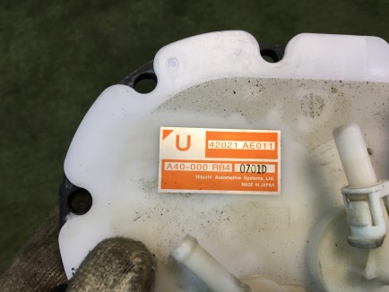 燃料ポンプ SUBARU LEGACY OEM 42021AE010 BH5 2000 EJ206