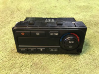 Mando de climatización SUBARU LEGACY OEM 72311AE100 BH5 2000 EJ206