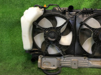 Radiador do motor SUBARU LEGACY OEM 45111AE021 BH5 2000 EJ206