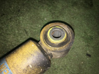 减震器 SUBARU LEGACY OEM 20310AE220 20310AE230 20330AE130 20365AE070 20380AE300 BH5 2000 EJ206