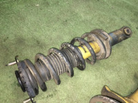 减震器 SUBARU LEGACY OEM 20310AE220 20310AE230 20330AE130 20365AE070 20380AE300 BH5 2000 EJ206