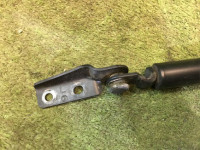 バックドアダンパー SUBARU LEGACY OEM 63260AE030 BH5 2000 arctic silver M 792