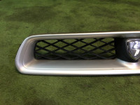 Grille SUBARU LEGACY OEM 91121AE210SJ BH5 2000 arctic silver M 792