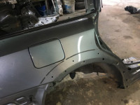 Guarda-lamas traseiro direito SUBARU OUTBACK OEM 51472AG0609P BP9 2006 grey 45A