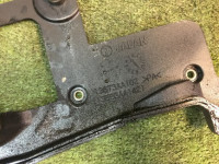 Tapa de distribución trasera derecha SUBARU LEGACY B4 OEM 13573AA120 BE9 2001 EJ254