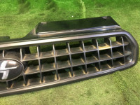Grelha do radiador SUBARU GRAND WAGON OEM 91061AC270 BG9 1998 Black 6L3