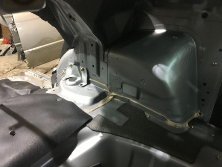 Guarda-lamas traseiro esquerdo SUBARU LEGACY B4 OEM 51410AE011 BE5 2000 Silver 792