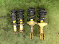 โช้คอัพ 20365AE070 20380AE150 20310AE220 20310AE230 20330AE260 SUBARU LEGACY B4