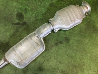 ท่อไอเสียท่อนกลาง SUBARU LEGACY OEM 44200AC080 BD9 1997 EJ25D