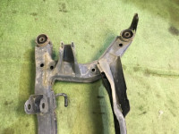 คานรองเครื่อง задняя SUBARU LANCASTER OEM 20152AE001 BHE BEE 2001 EZ30