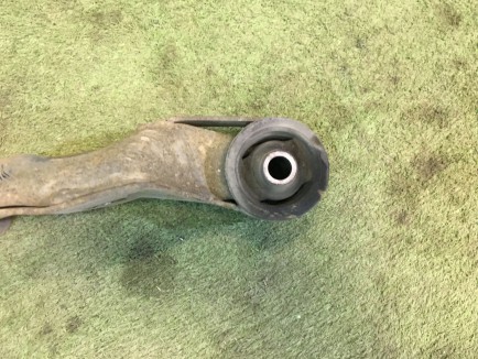 差速器支座 SUBARU LANCASTER OEM 41310AE020 BHE BEE 2001 EZ30