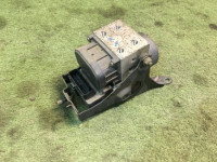 ABSユニット SUBARU LANCASTER OEM 27539AE060 BHE 2001 EZ30