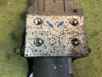 ABSユニット SUBARU LANCASTER OEM 27539AE060 BHE 2001 EZ30