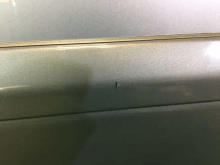 左リアウインドウモール SUBARU LANCASTER OEM 60400AE430 BHE BH9 2001 Silver 1U2