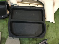 后备箱饰板 SUBARU LANCASTER OEM 94047AE020AD, 94047AE030AD, 95066AE030GG, 95066AE020GG, BHE BH9 2001 Silver 1U2