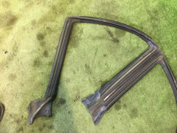 右ドアウェザーストリップ SUBARU LANCASTER OEM 63521AE020 BHE BH9 BH5 2001 Silver 1U2