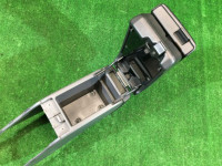 Бардачок подлокотник высокий SUBARU LANCASTER OEM 64231AE260ML BH9 BH5 BHE BE 2000 grey 9G9