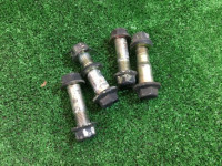 Parafusos de camber dianteiros 20540AA090 20540AA100 SUBARU LANCASTER