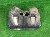 Protección del motor 56410AE100 SUBARU LANCASTER