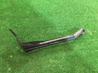 Крепление переднего бампера правое SUBARU LANCASTER OEM 57707AE230 BHE BH9 2000 grey 9G9