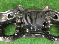 Travesaño delantero SUBARU OUTBACK OEM 20101AG001 BPE BLE 2004 EZ30