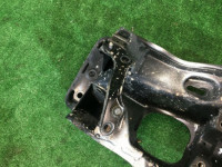 Travesaño delantero SUBARU OUTBACK OEM 20101AG001 BPE BLE 2004 EZ30
