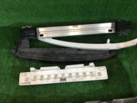 フロントバンパー SUBARU OUTBACK OEM 57703AG010TE, 57712AG000, 57705AG010, 57731AG590, 57707AG080 BPE BP9 2004 Silver 39D