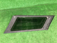 左リアクォーターガラス SUBARU OUTBACK OEM 65210AG070 BPE BP9 BP5 2004