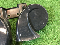 Horns SUBARU OUTBACK OEM 86012AG020, 86012AG030 BPE BP9 BP5 2004 EZ30