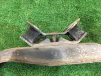 Travesaño de la caja de cambios SUBARU LANCASTER OEM 41022AE120, 41011AE000 BHE BH9 2000 EZ30