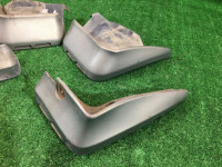 บังโคลนอ่อน SUBARU LANCASTER OEM 8K4,8L5,9D7 BHE BH9 2000 beige 8L5