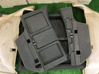 Revestimento da bagageira SUBARU LANCASTER OEM 94047AE020AD, 94047AE030AD, 95066AE030GG, 95066AE020GG, BHE BH9 BH5 2000 beige 8L5