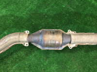 ท่อร่วมไอเสีย штаны SUBARU LANCASTER OEM 44101AE040, 44101AE050 BHE 2000 EZ30