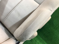 座椅总成 SUBARU LANCASTER OEM 64010AE731GE, 64010AE721GE, 64221AE130GE, 64231AE130GE BHE BH9 2000 beige 8L5
