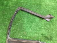 Уплотнитель дверей левый SUBARU LANCASTER OEM 63521AE030 BHE BH9 BH5 2000 beige 8L5