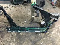 Estribo metálico izquierdo SUBARU GRAND WAGON OEM 51415AC011 BG9 1996 green 5V5