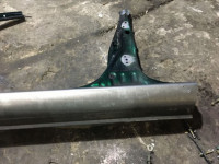 Estribo metálico izquierdo SUBARU GRAND WAGON OEM 51415AC011 BG9 1996 green 5V5
