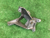 Power steering pump bracket SUBARU LANCASTER OEM 22870AA042 BHE 2000 EZ30