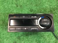 Mando de climatización SUBARU LANCASTER OEM 72311AE170 BHE 2001 EZ30