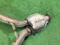 三元催化器 коллектор SUBARU LANCASTER OEM 44101AE040, 44101AE050 BHE BEE 2001 EZ30