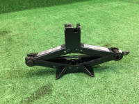 ジャッキ SUBARU LANCASTER OEM 97030AC061 BHE BH9 2001