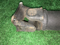 プロペラシャフト SUBARU LANCASTER OEM 27111AE120 BHE 2001 EZ30