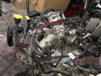 Двигатель SUBARU LANCASTER OEM 10100BA530 BH9 1998 EJ25