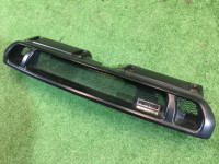 Grelha do radiador RFRB SUBARU LEGACY OEM J1017AC042 BG9 BG5 BD5 BD9 1994-1997 White 51E